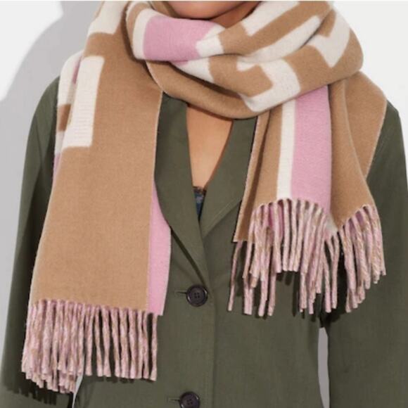 Coach Reversible Colorblock Varsity Print Oversized Muffler Scarf Pink Tan - Picture 4 of 11